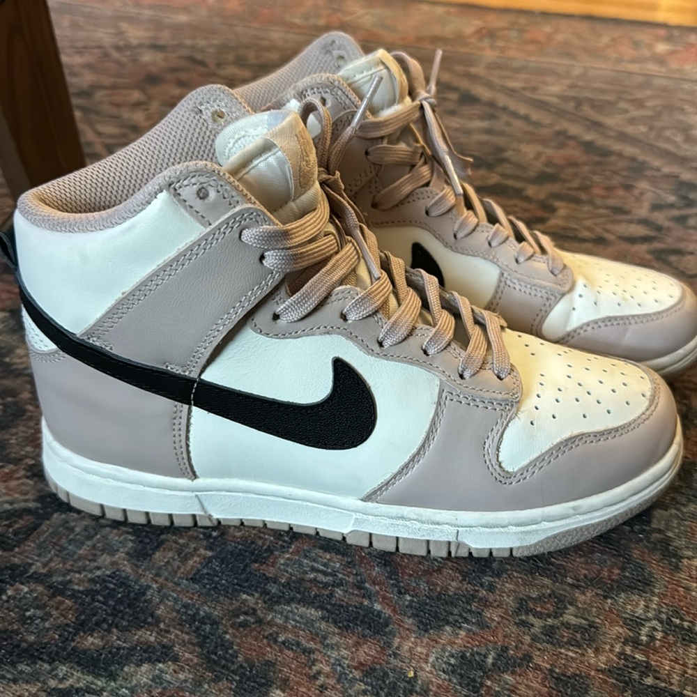 Hi top dunks